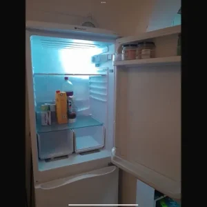 Hotpoint fridge freezer - Image 6