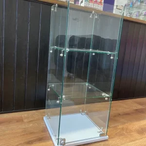 Glass cabinet lockable - Image 3