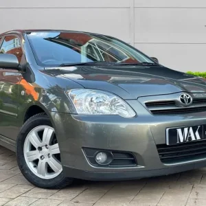 2005 Toyota Corolla 1.6 VVT-i Metallic Grey 5-door Hatchback - Image 2