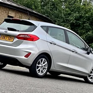 2017 Ford Fiesta 1.0T EcoBoost Zetec Euro 6 5dr Hatchback - Image 3