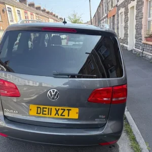Volkswagen Touran 2011 Manual 5-door MPV - Image 5