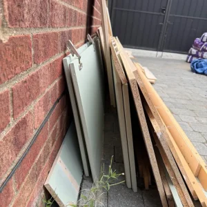 Wood from old wardrobes and two doors with hinges - Image 2