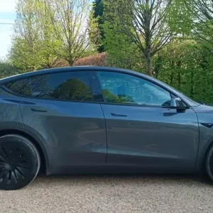 2023 Tesla Model Y Dual Motor Long Range 5-door AWD Electric - Image 8