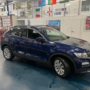2020 Volkswagen T-Roc SE 1.0 TSI 115PS 5-door hatchback (Euro 6) - Image 2