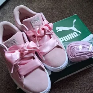 PINK PUMA TRAINERS