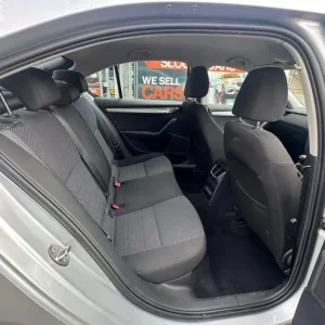 2015 Skoda Octavia 1.6 TDI CR SE 5-door Hatchback - Image 5