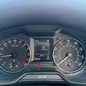 2015 Skoda Octavia 1.6 TDI CR SE 5-door Hatchback - Image 8