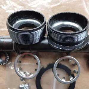 MTB BOTTOM BRACKET ASSEMBLY WITH 126mm BB AND SQUARE PEDALS - Image 4