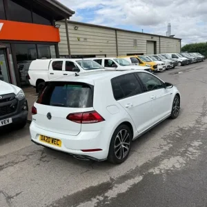 2020 Volkswagen Golf R-LINE EDITION TSI EVO DSG AUTO Hatchback - Image 4
